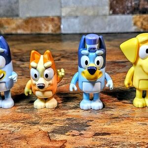Bluey and Friends Action Figure Set
